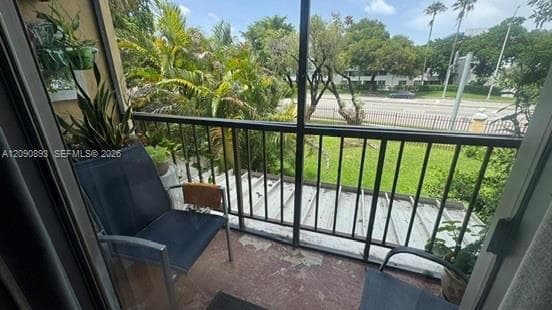 8850 Fontainebleau Blvd # 203, Miami FL 33172