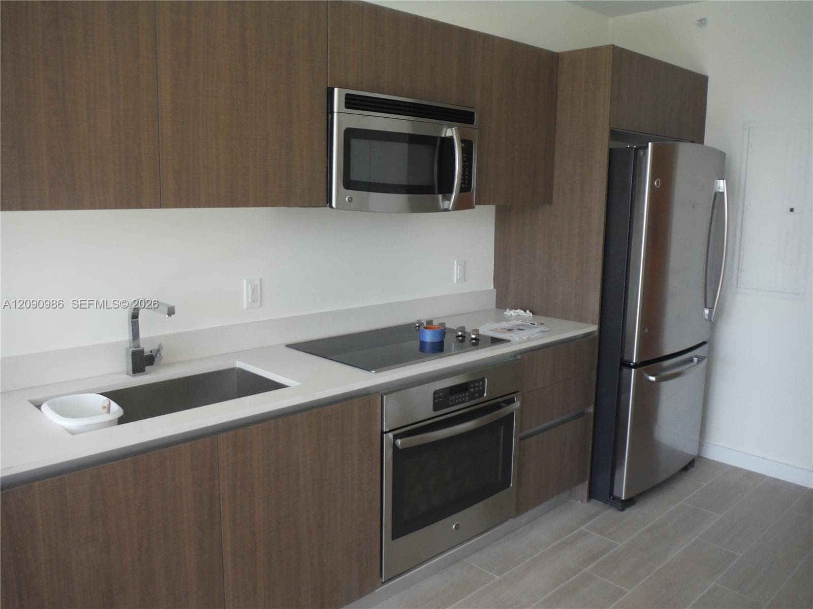 1600 SW 1st Ave # 811, Miami FL 33129