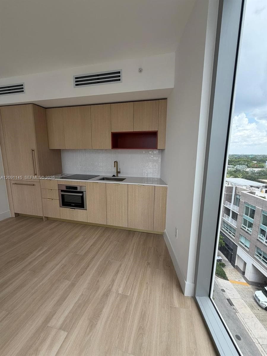 90 NE 32nd Street # 812, Miami FL 33127