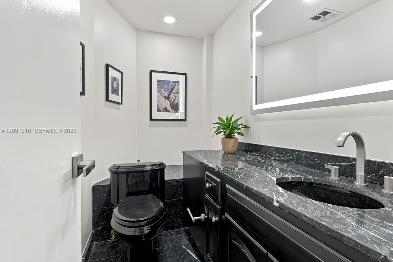 1542 NE Quayside Ter # D2, Miami FL 33138
