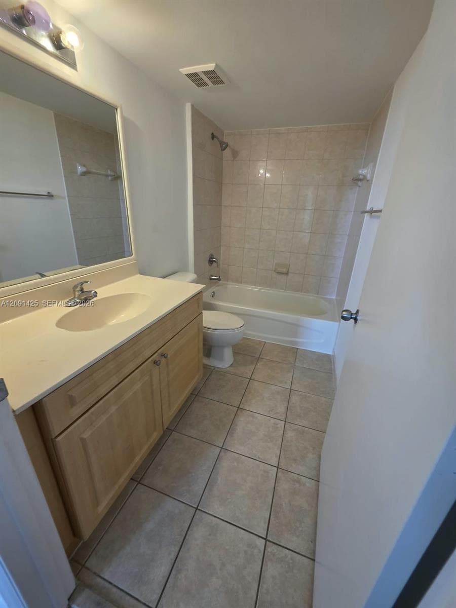 102 SW 6th Ave # 604, Miami FL 33130