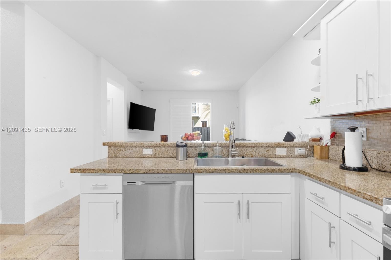 7475 NW 116th Ave, Doral FL 33178