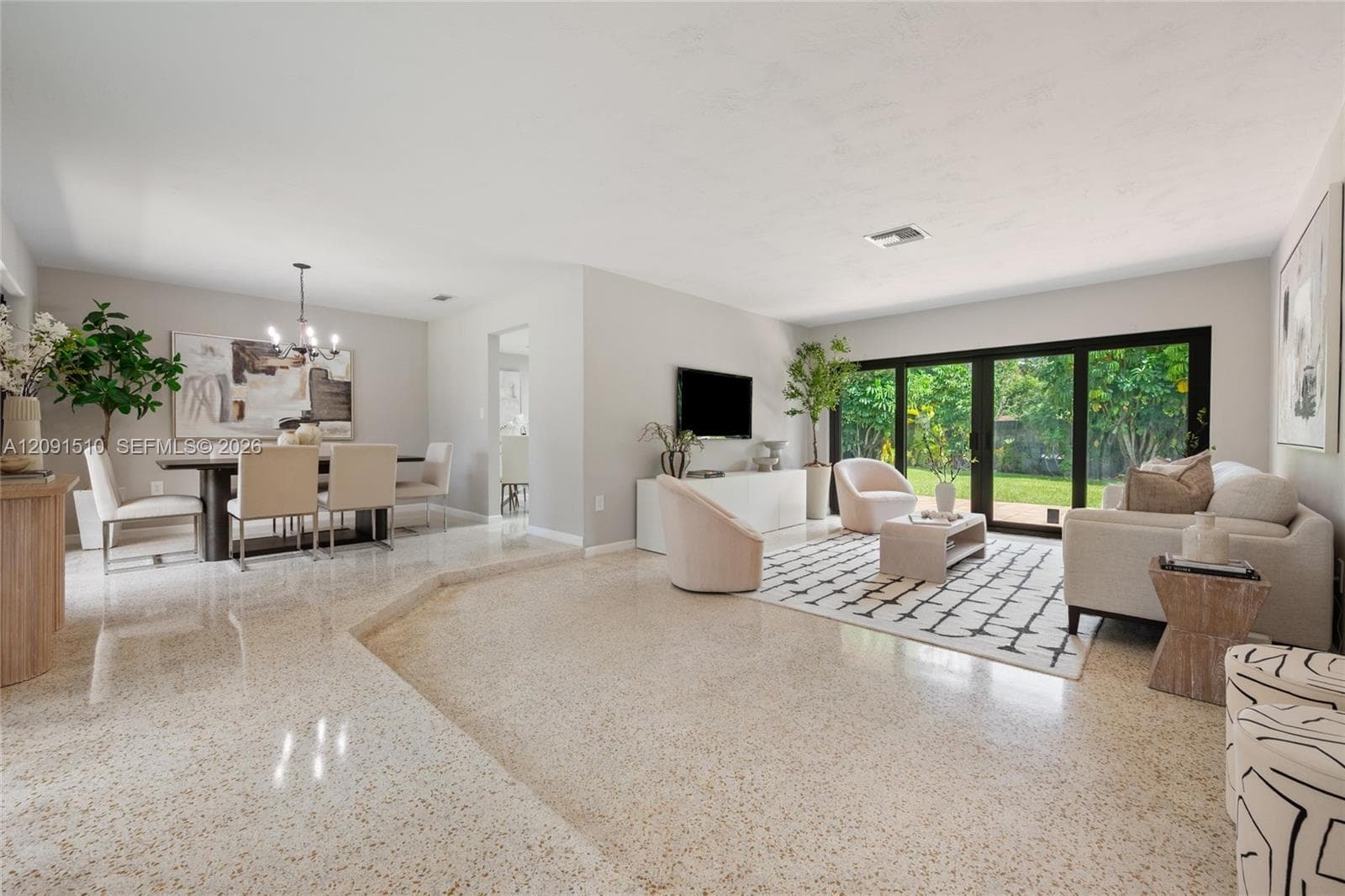 10221 SW 109th St, Miami FL 33176