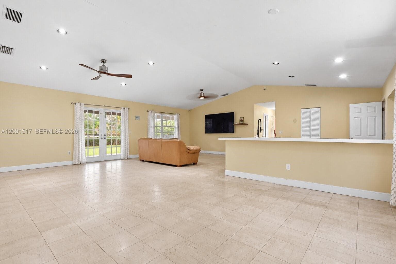 15221 SW 158th St, Miami FL 33187