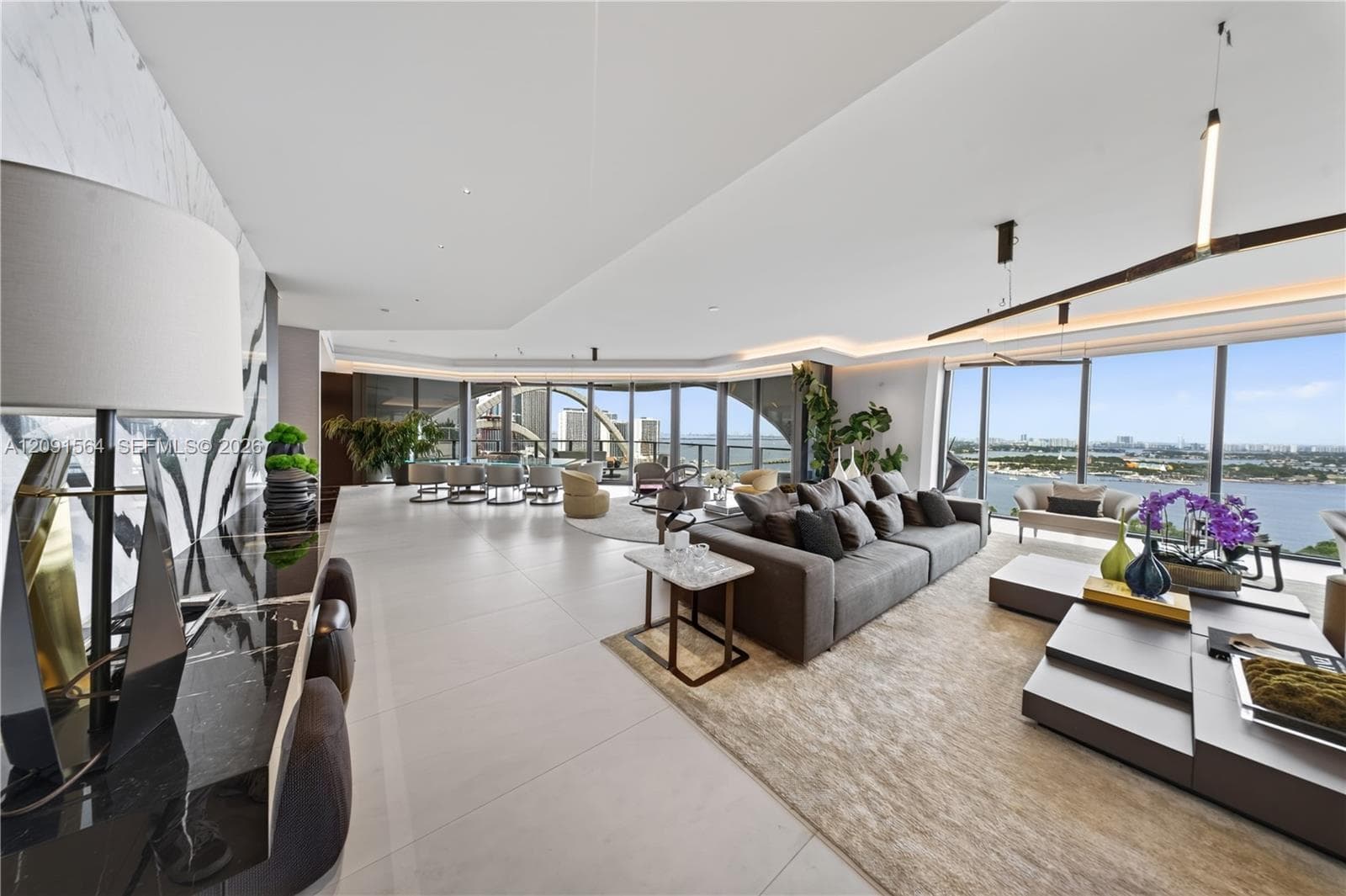 1000 NE Biscayne Blvd # 2202, Miami FL 33132