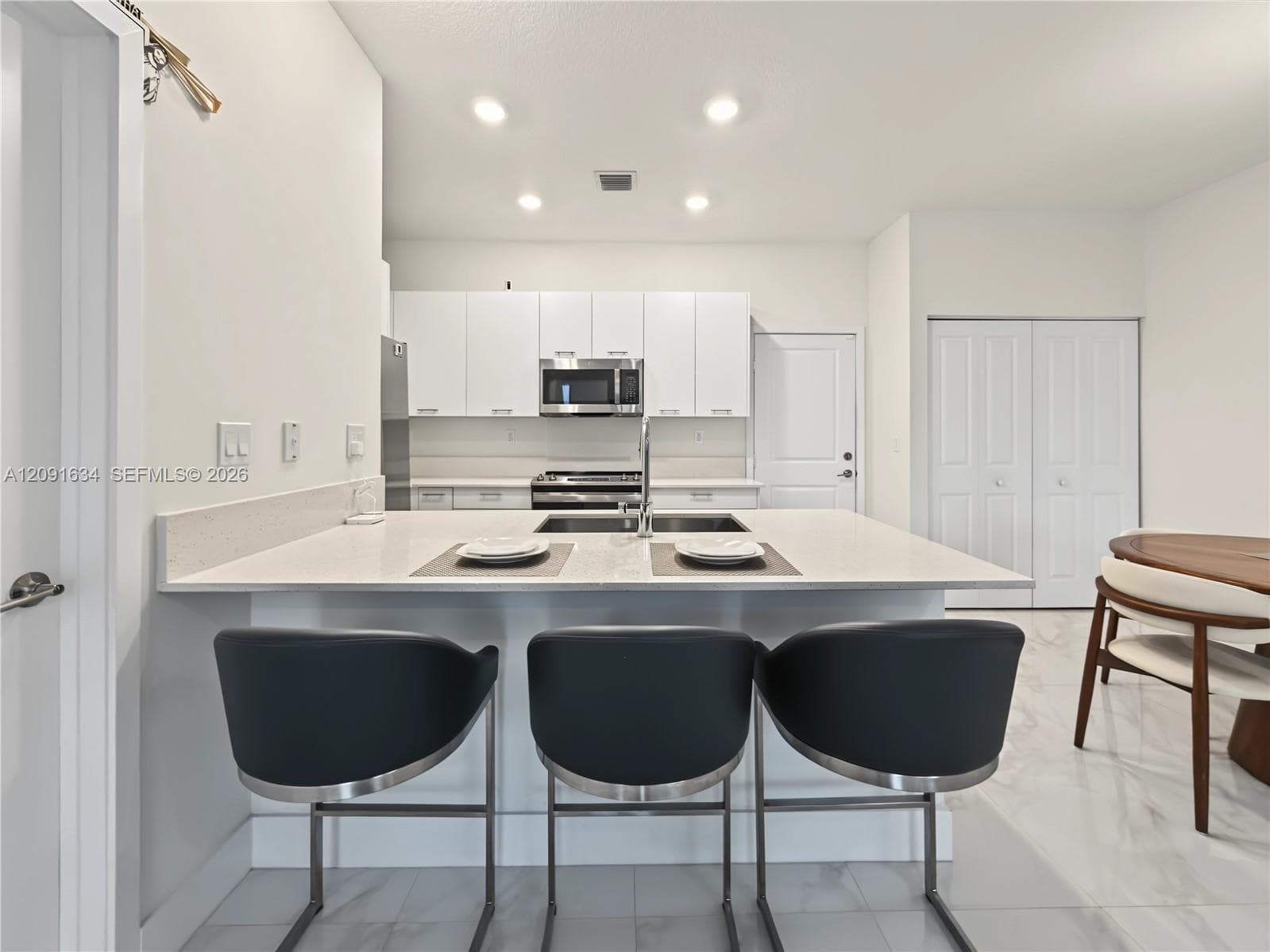 4278 NW 82nd Ave, Doral FL 33166