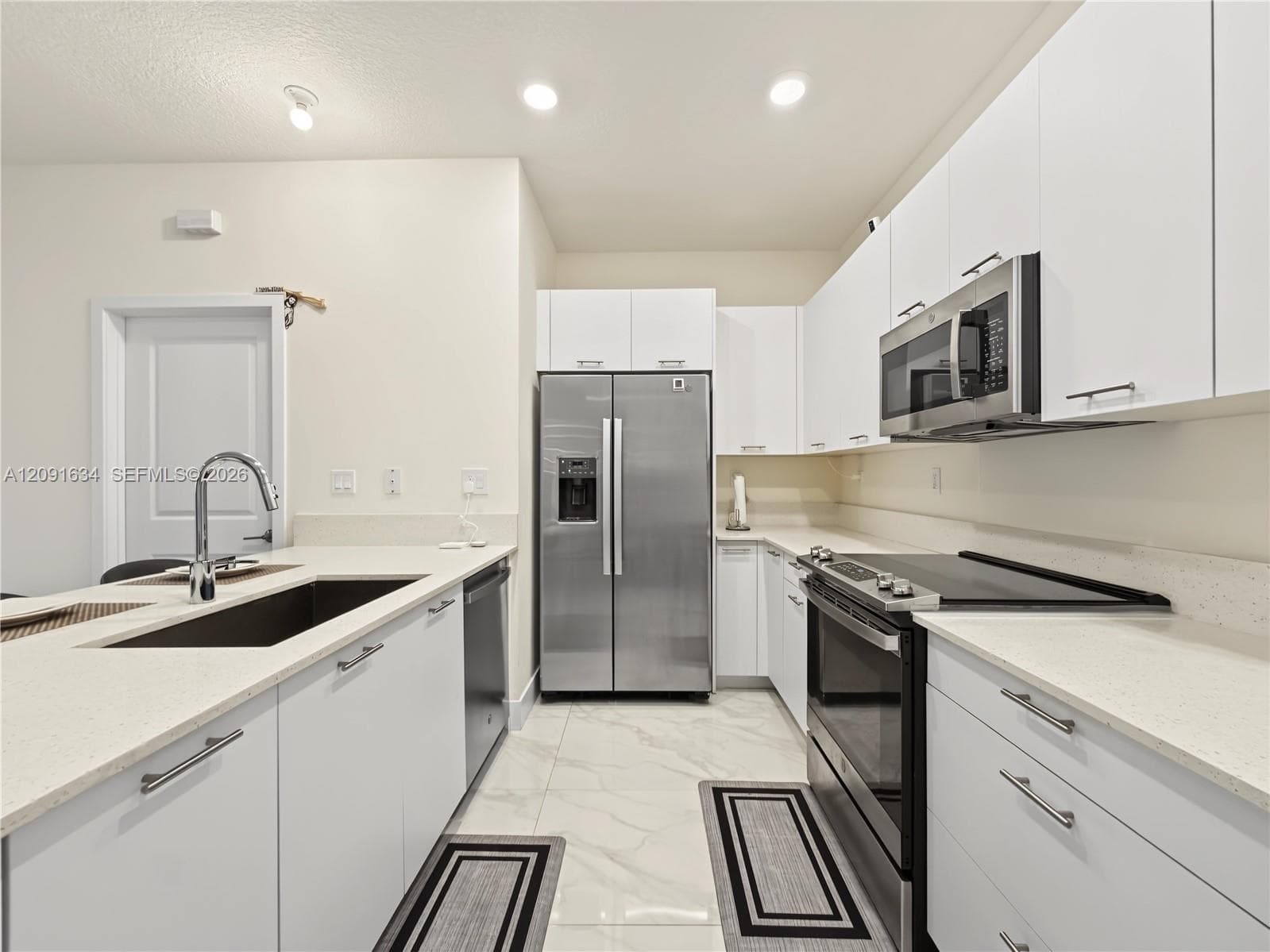 4278 NW 82nd Ave, Doral FL 33166