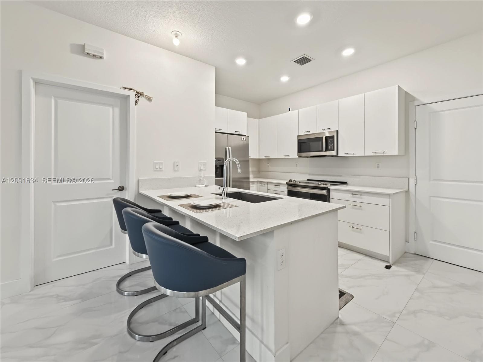 4278 NW 82nd Ave, Doral FL 33166