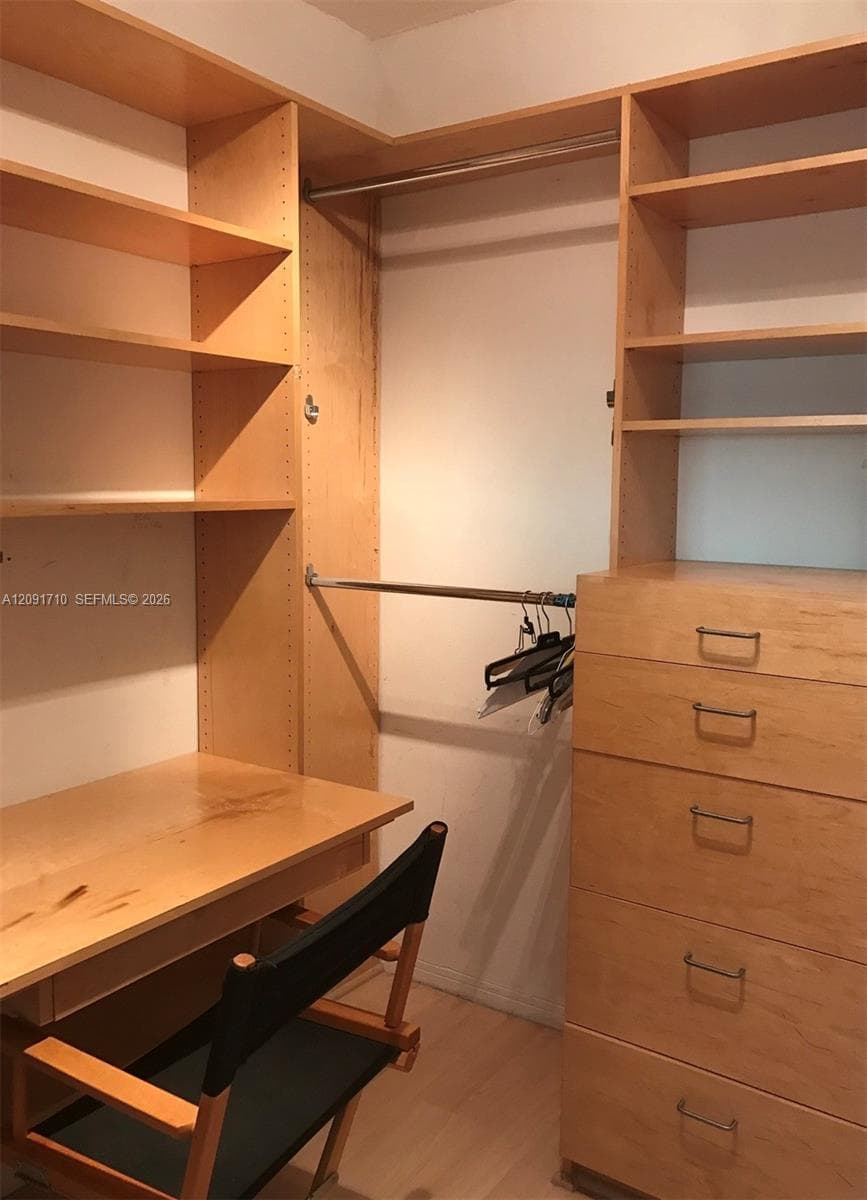 800 West Ave # 525, Miami Beach FL 33139