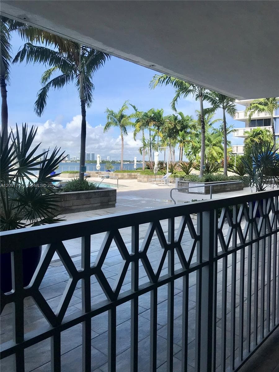 800 West Ave # 525, Miami Beach FL 33139