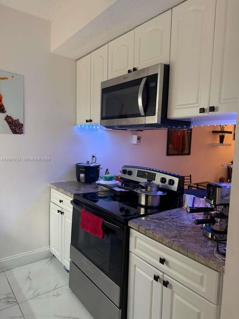 270 NW 71st Ave # 4, Miami FL 33126