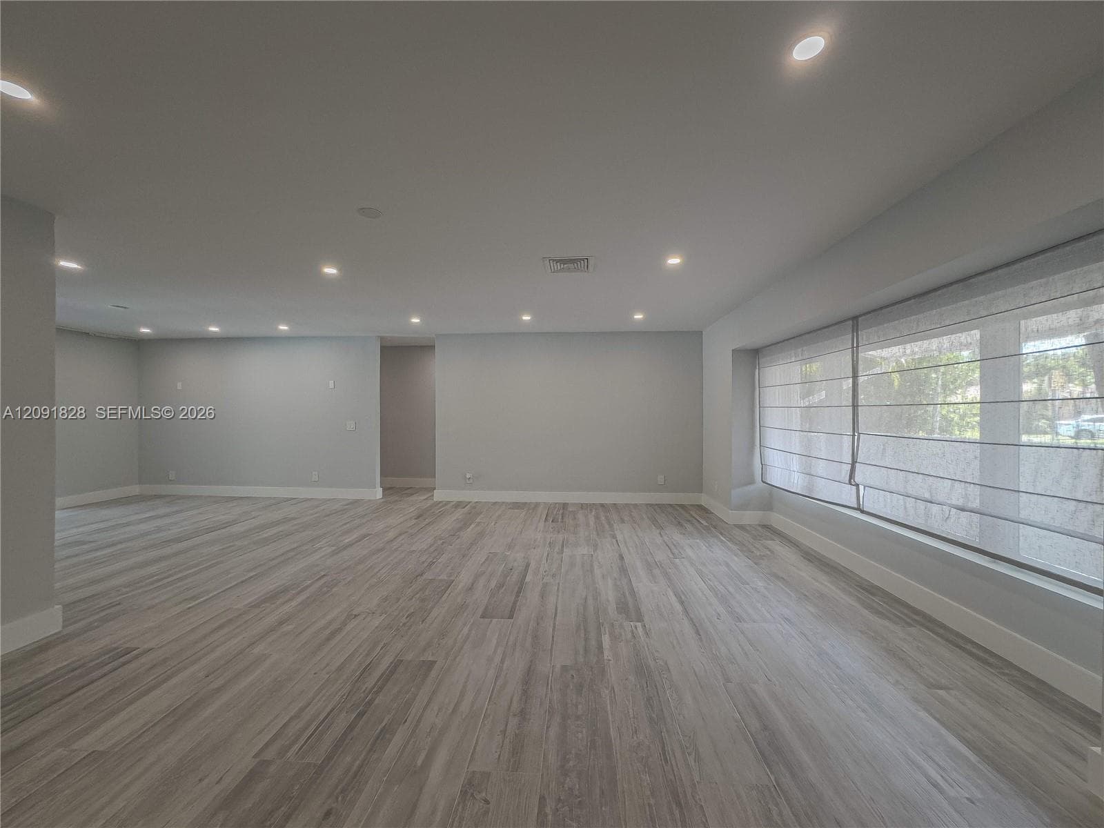 20405 NE 22nd Pl, Miami FL 33180