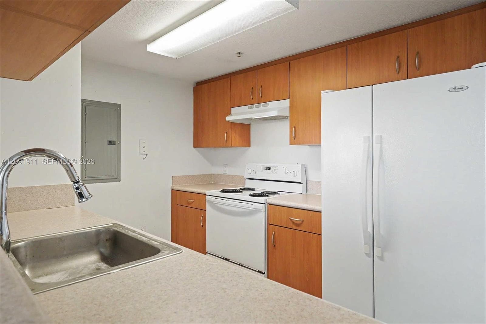 816 NW 11th St # 906, Miami FL 33136