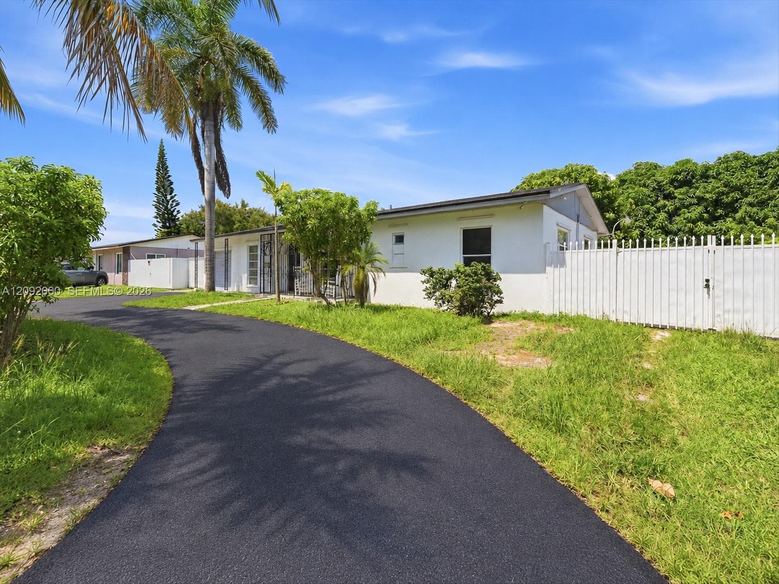 10321 Fairway Heights Blvd, Miami FL 33157