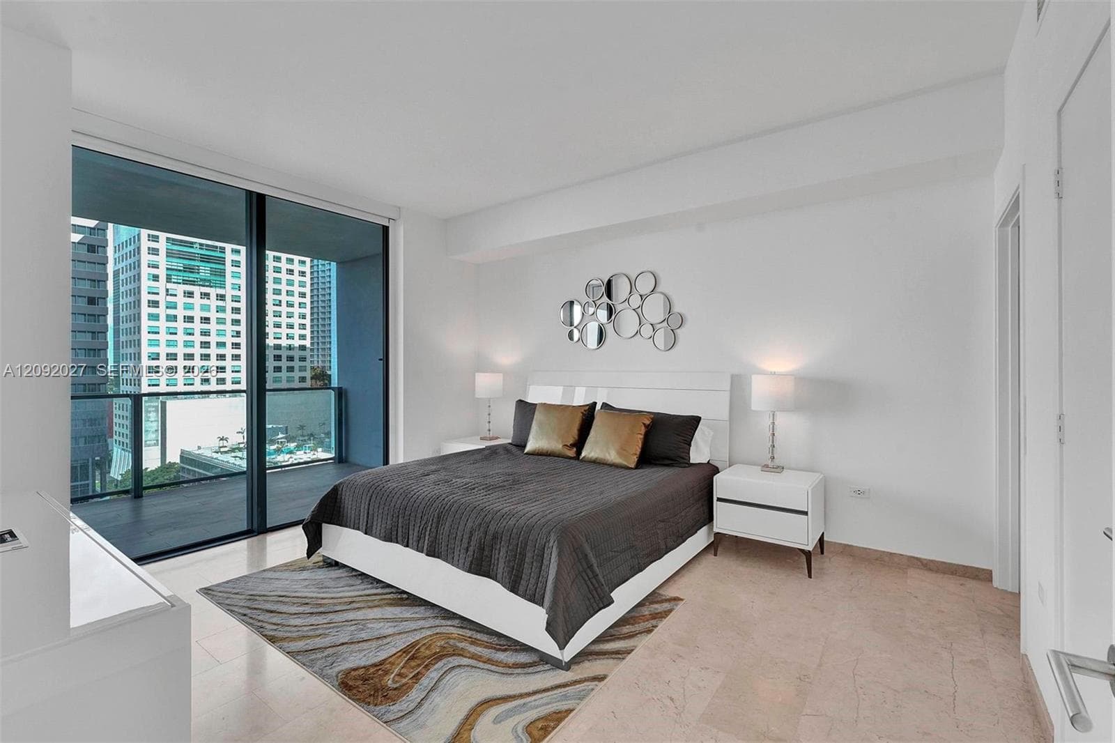 88 SW 7th St # 910, Miami FL 33130