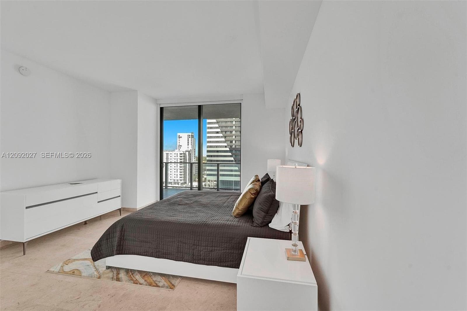 88 SW 7th St # 910, Miami FL 33130