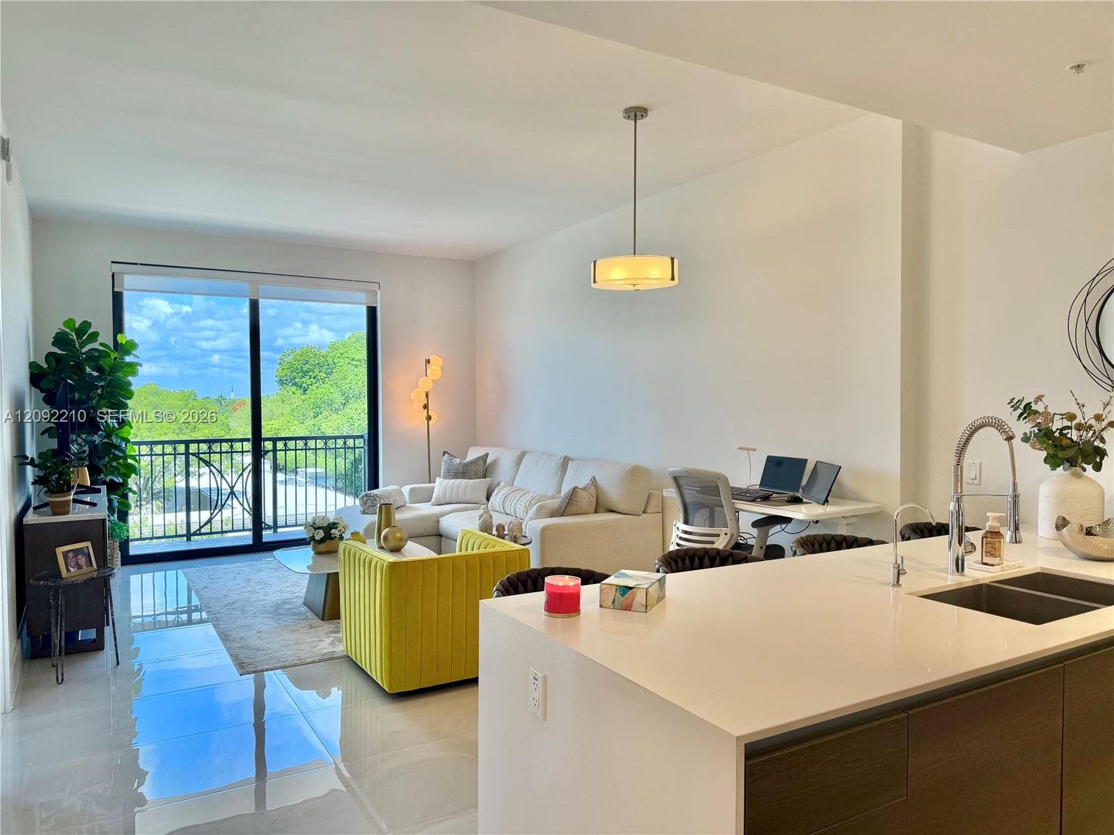 301 Altara Ave # 418, Coral Gables FL 33146
