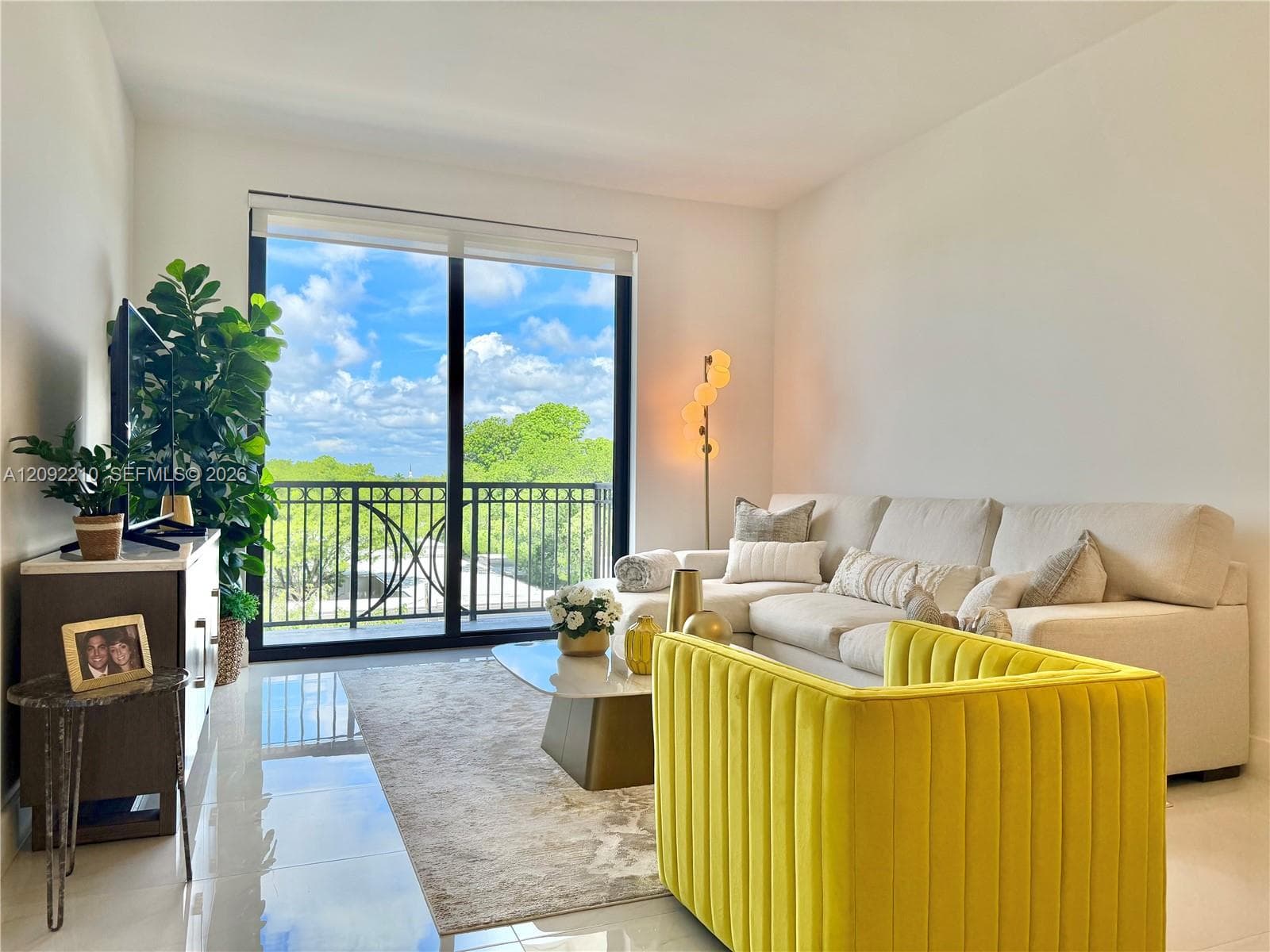 301 Altara Ave # 418, Coral Gables FL 33146