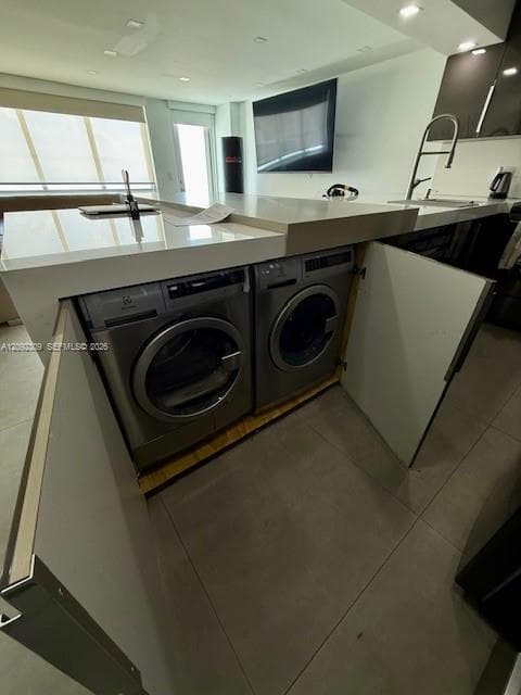 7135 Collins Ave # 814, Miami Beach FL 33141