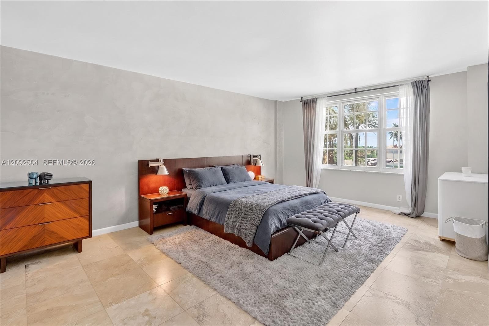 5700 Collins Ave # 3M, Miami Beach FL 33140
