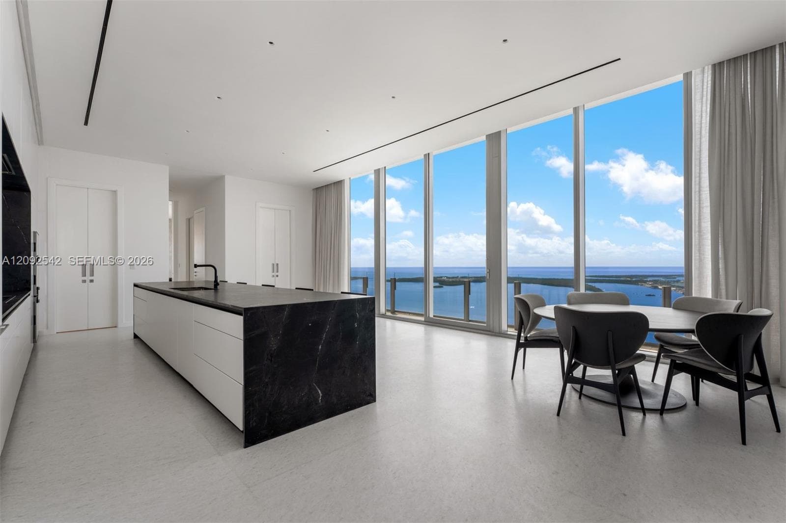 300 Biscayne Boulevard Way, Miami FL 33131