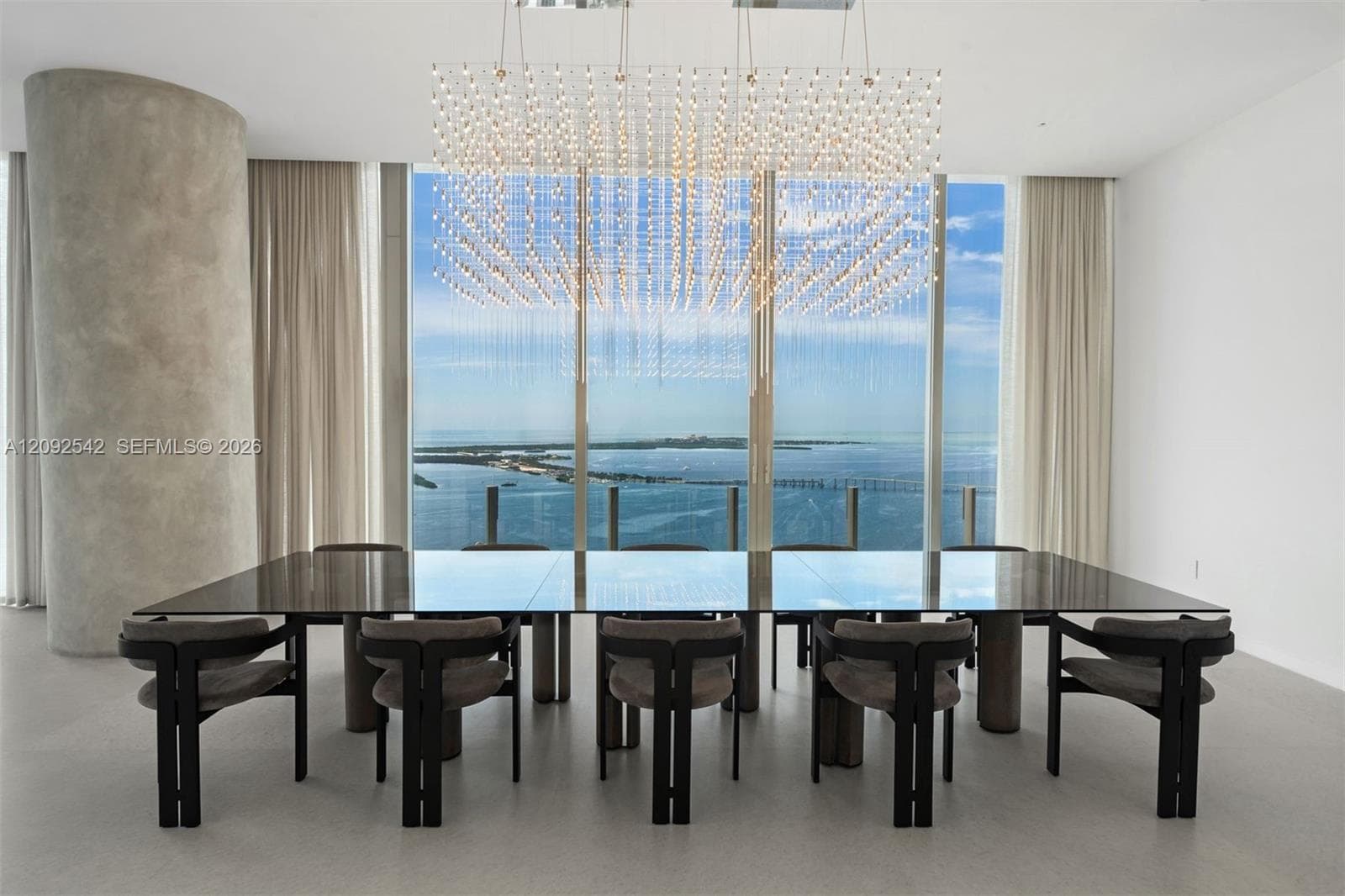 300 Biscayne Boulevard Way, Miami FL 33131