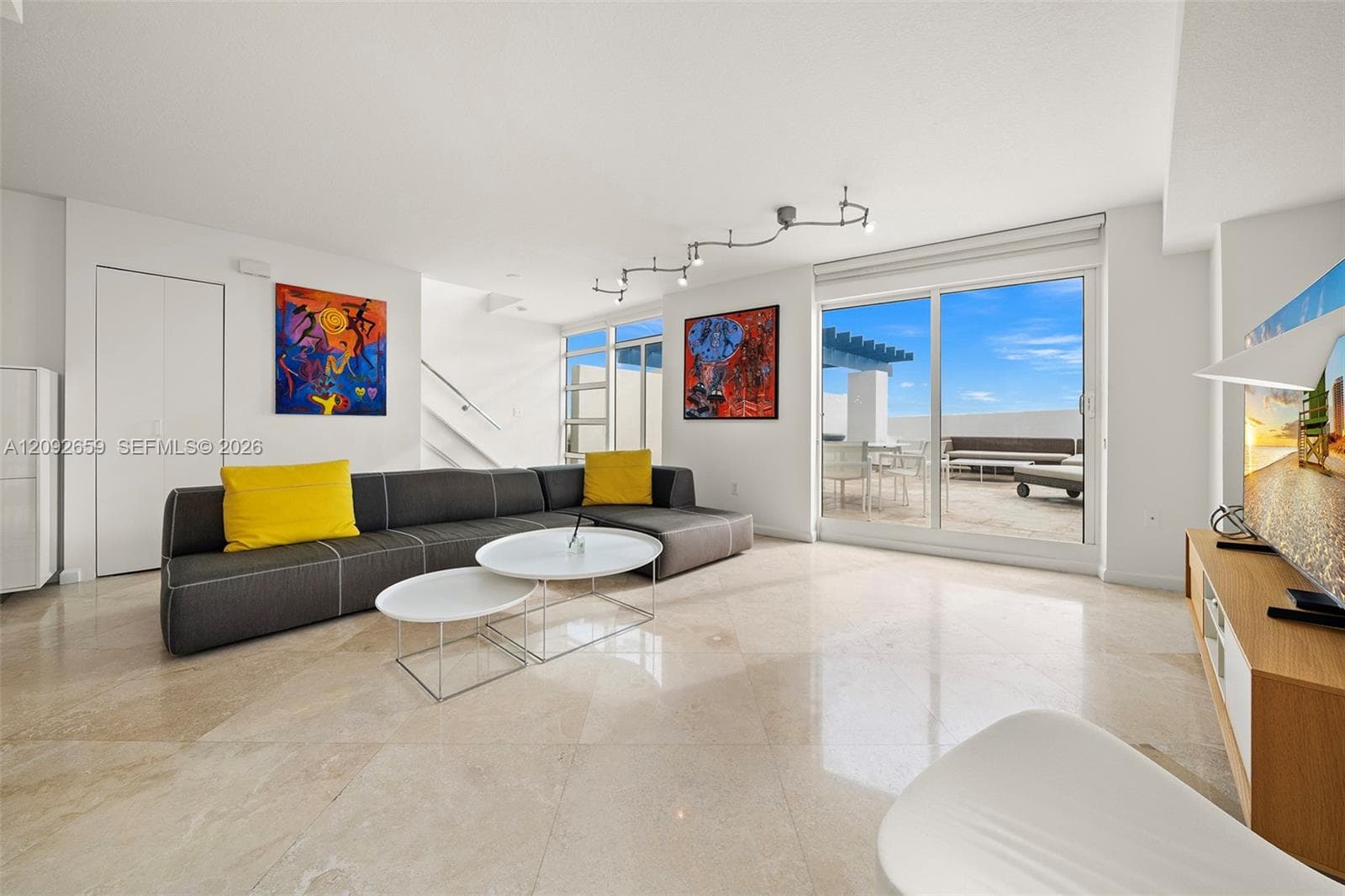 7600 Collins Ave # 1012, Miami Beach FL 33141