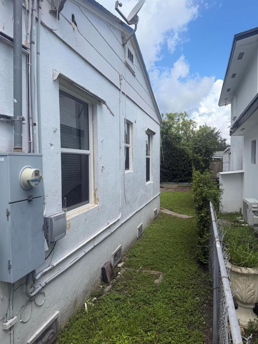 1419 NW 44TH Street # 1, Miami FL 33142