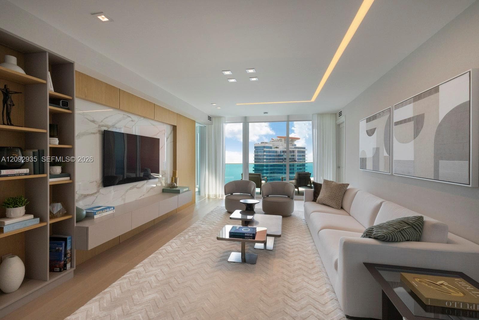 300 S Pointe Dr # 4206, Miami Beach FL 33139