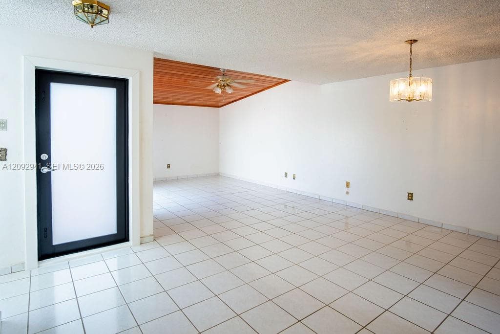 11312 SW 67th Ter, Miami FL 33173