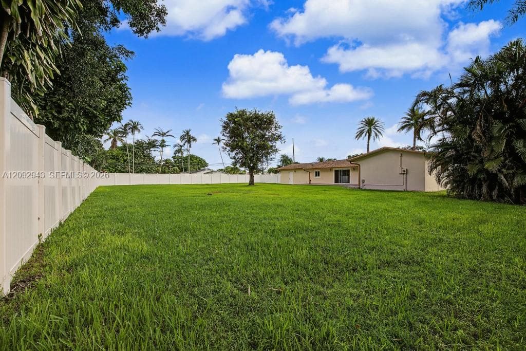 12804 SW 94th Pl, Miami FL 33176