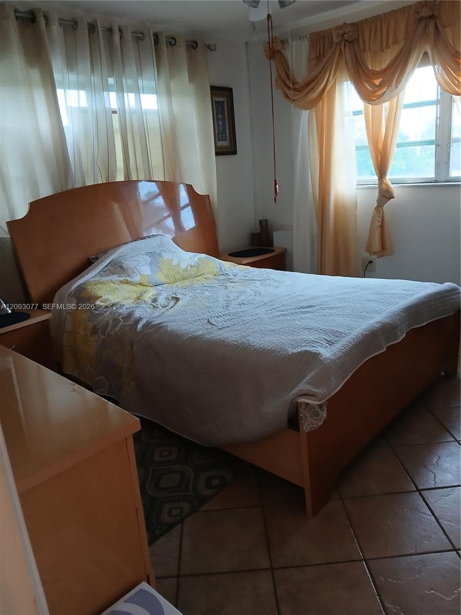 17001 NE 13th Ave # 203, Miami FL 33162