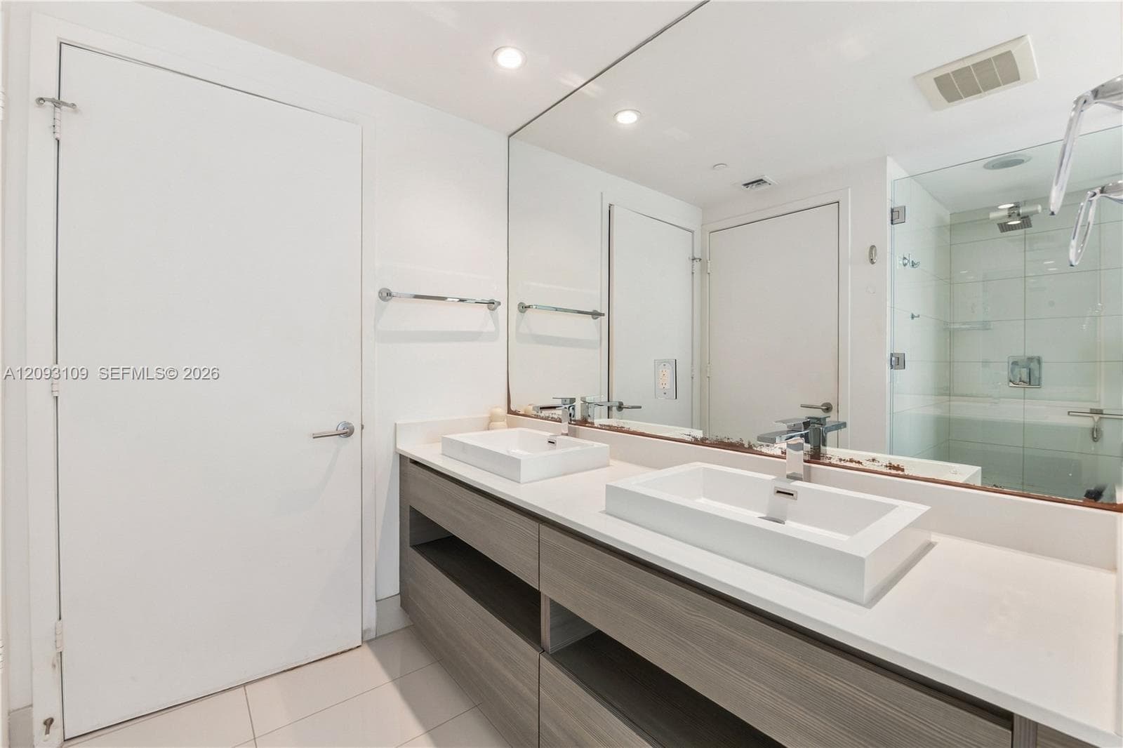 460 NE 28th St # 3308, Miami FL 33137
