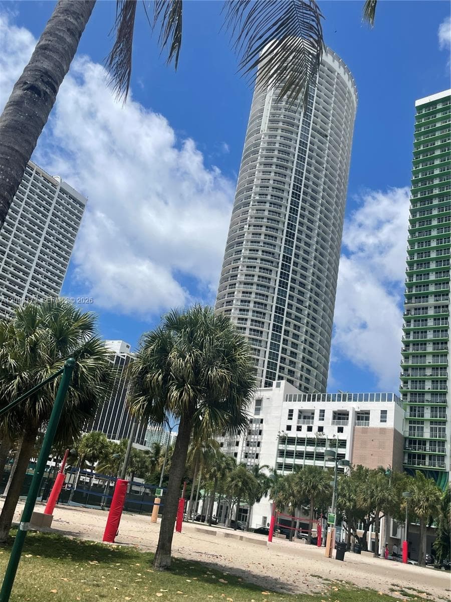 1750 N Bayshore Dr # 2810, Miami FL 33132