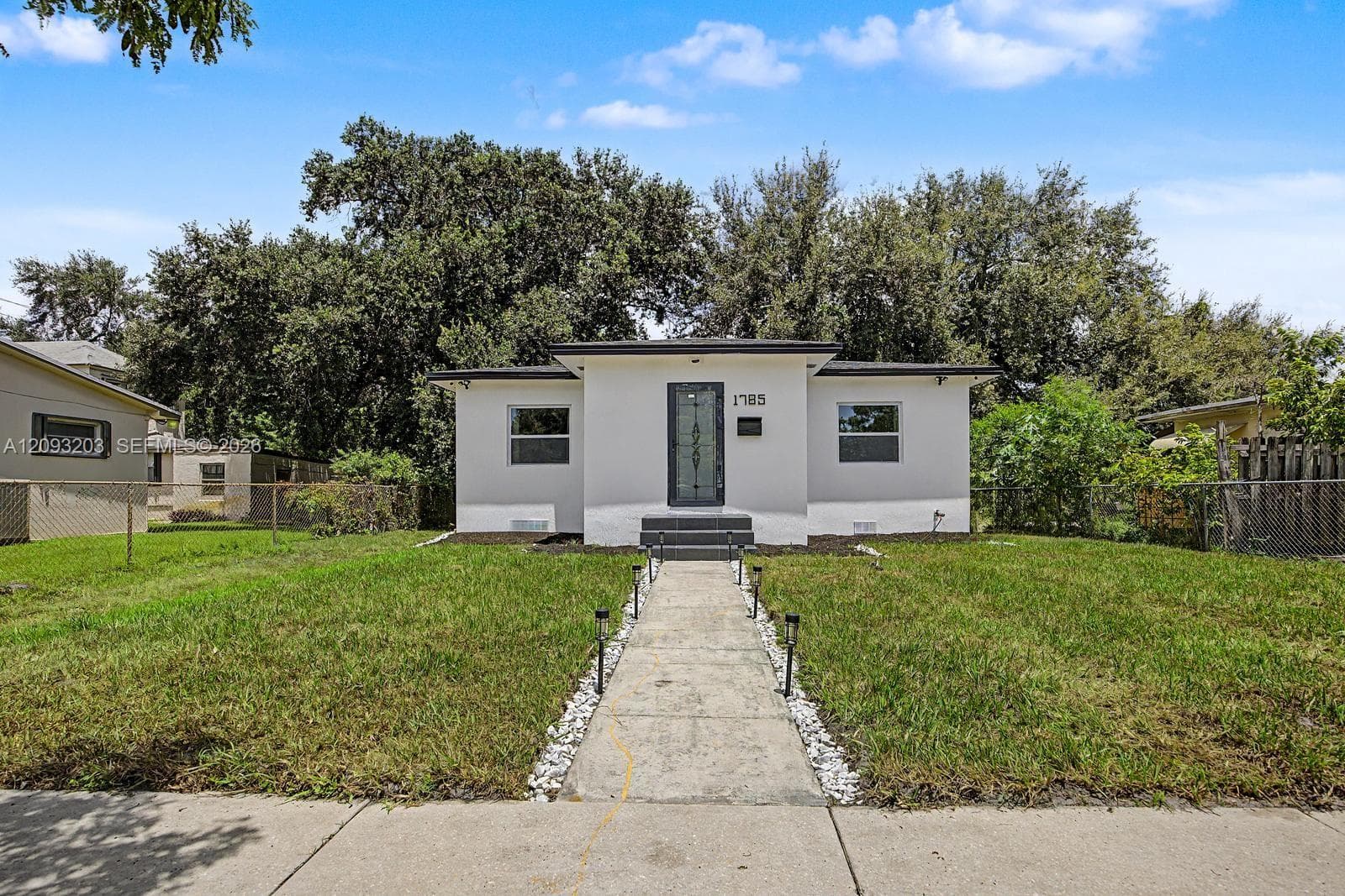 1785 NW 52nd St, Miami FL 33142