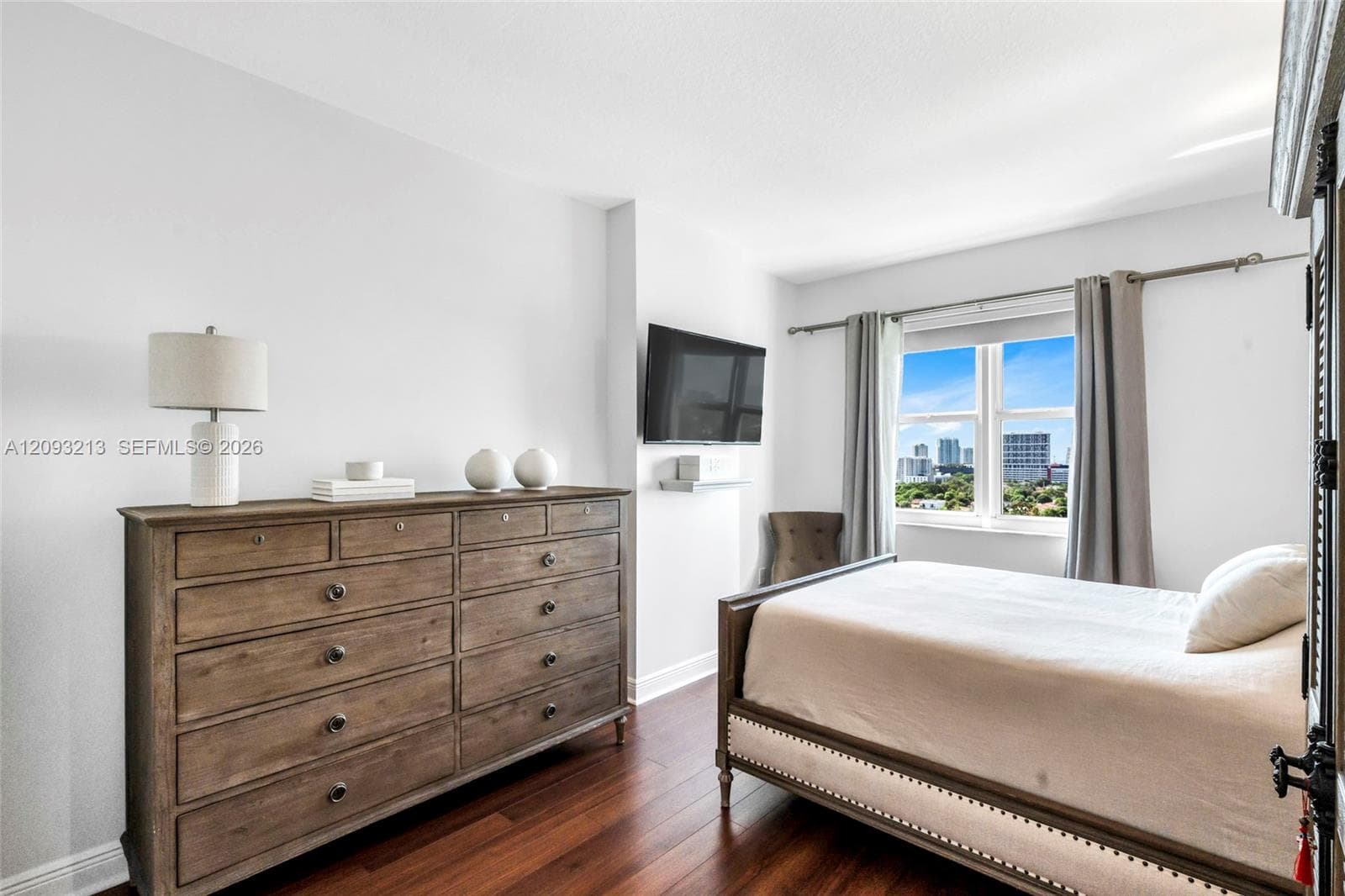 3000 Coral Way # 1610, Miami FL 33145