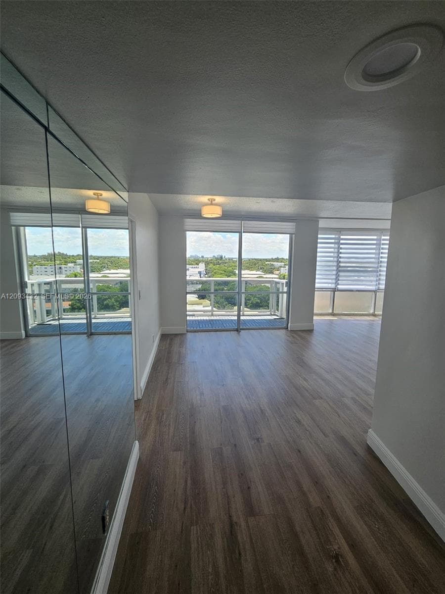 900 Bay Dr # 721, Miami Beach FL 33141