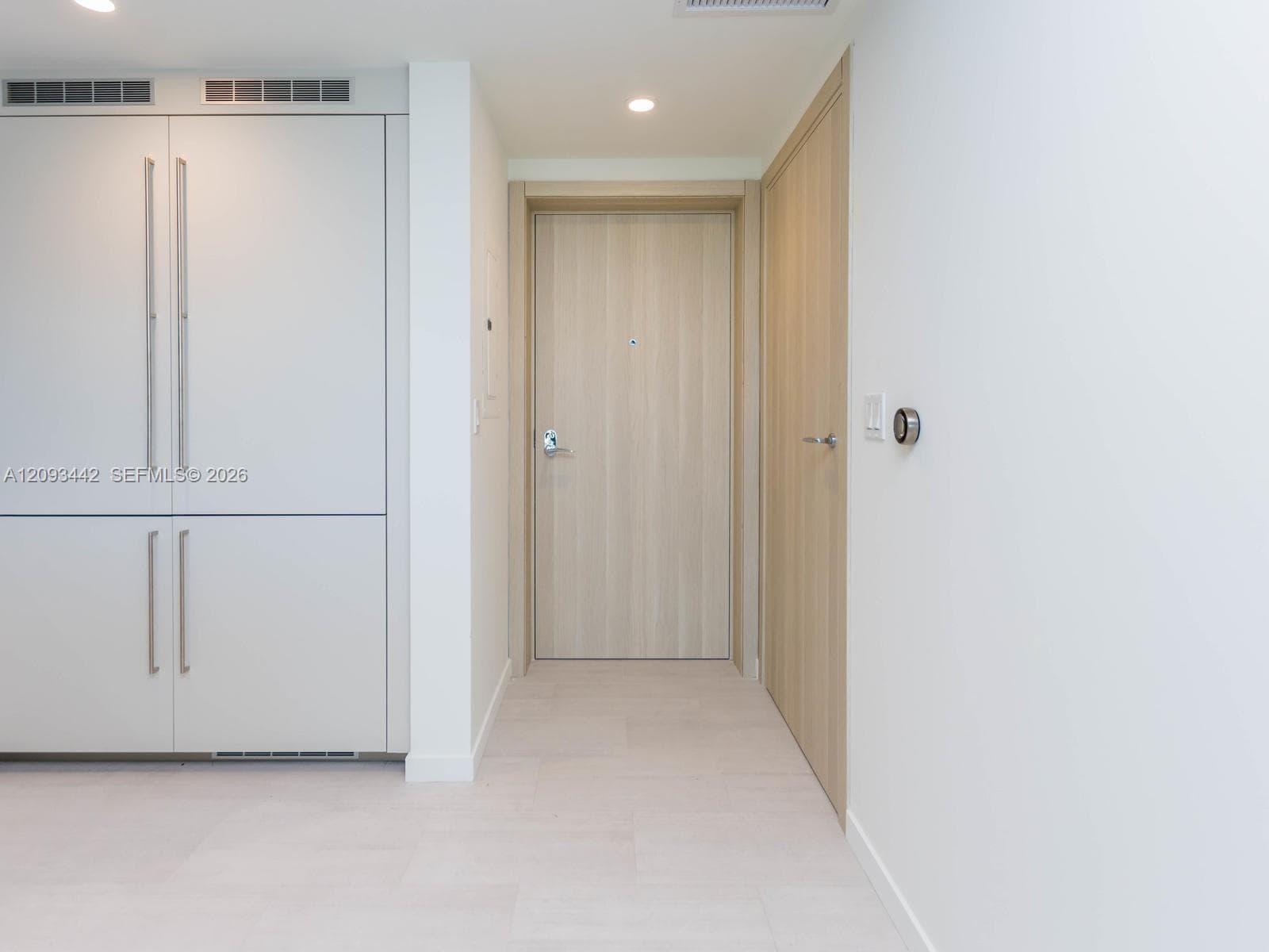 1000 Brickell Plz # 4104, Miami FL 33131