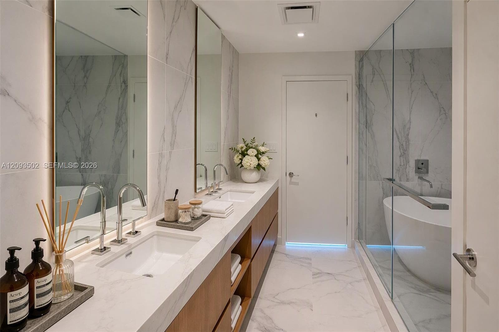 1400 Biscayne Boulevard # 303, Miami FL 33132
