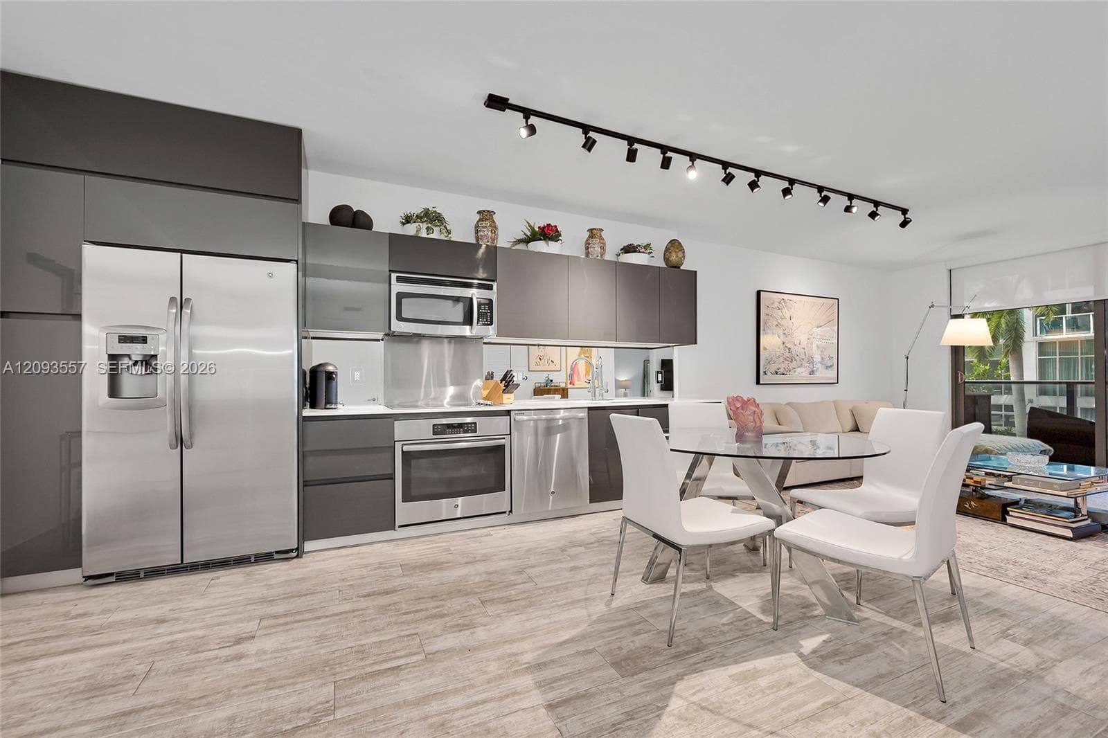 31 SE 6th St # 304, Miami FL 33131