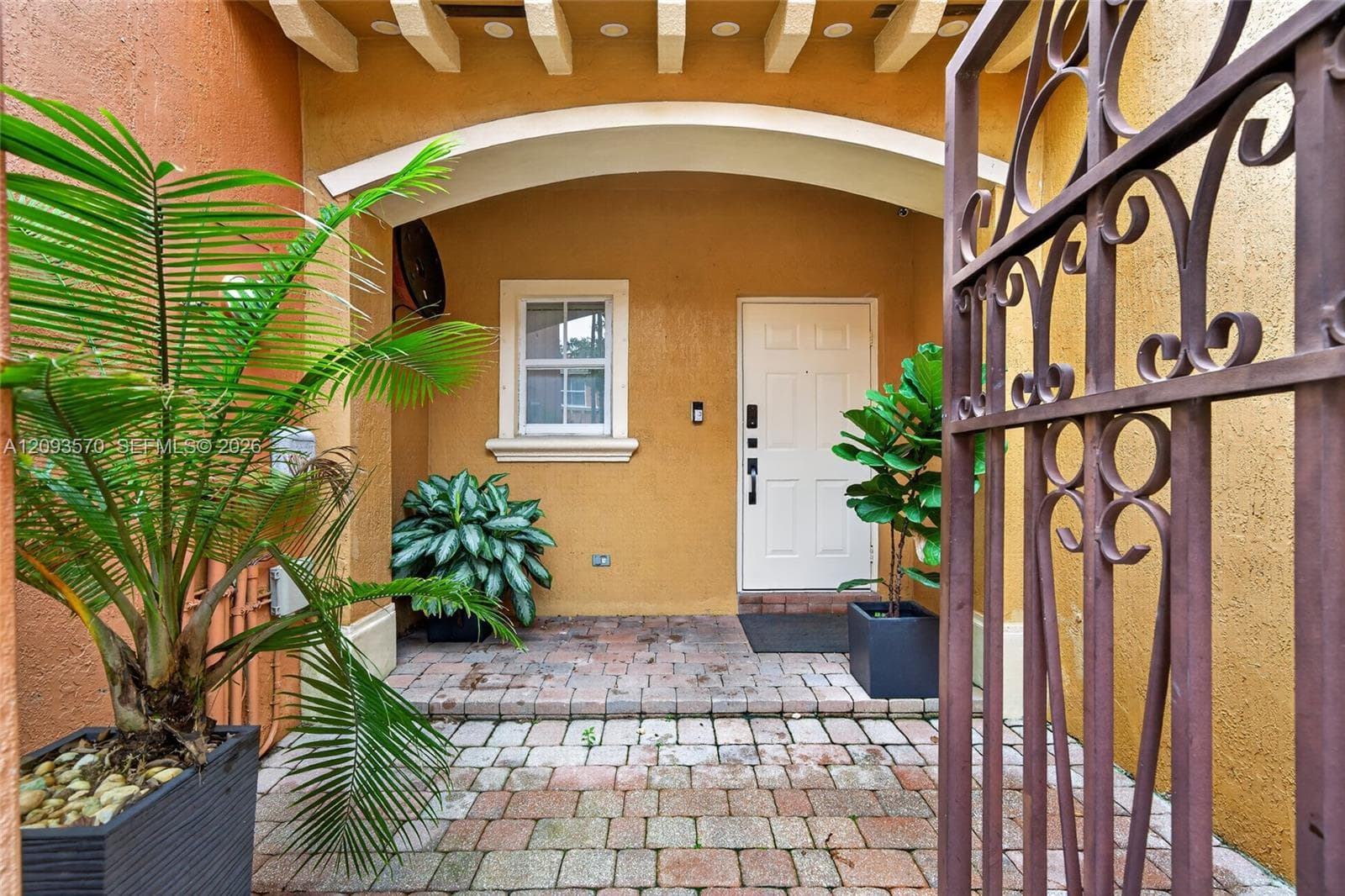 15266 SW 30th Ter, Miami FL 33185