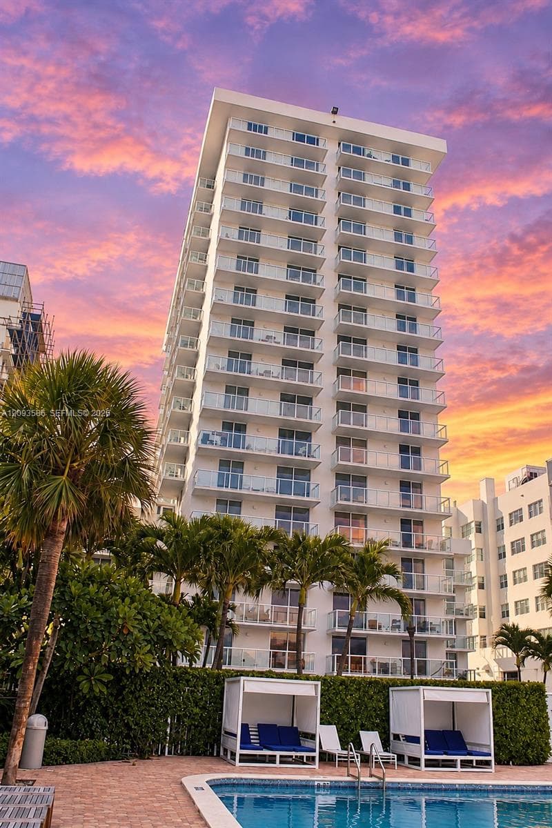 2457 Collins Ave # 1502, Miami Beach FL 33140