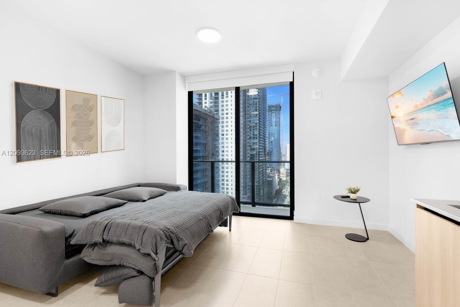 121 NE 5th St # 2409, Miami FL 33132