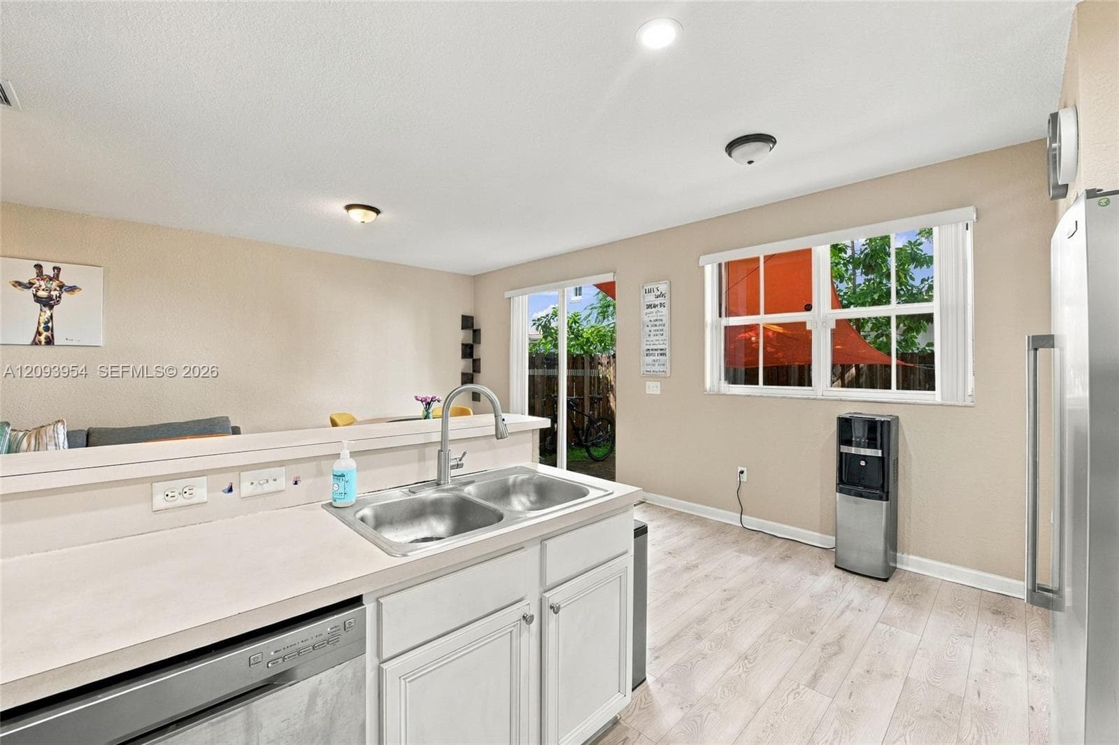 1025 NE 207th Ter, Miami FL 33179