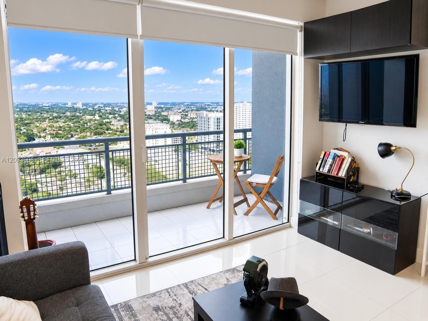 60 SW 13th St # 2409, Miami FL 33130