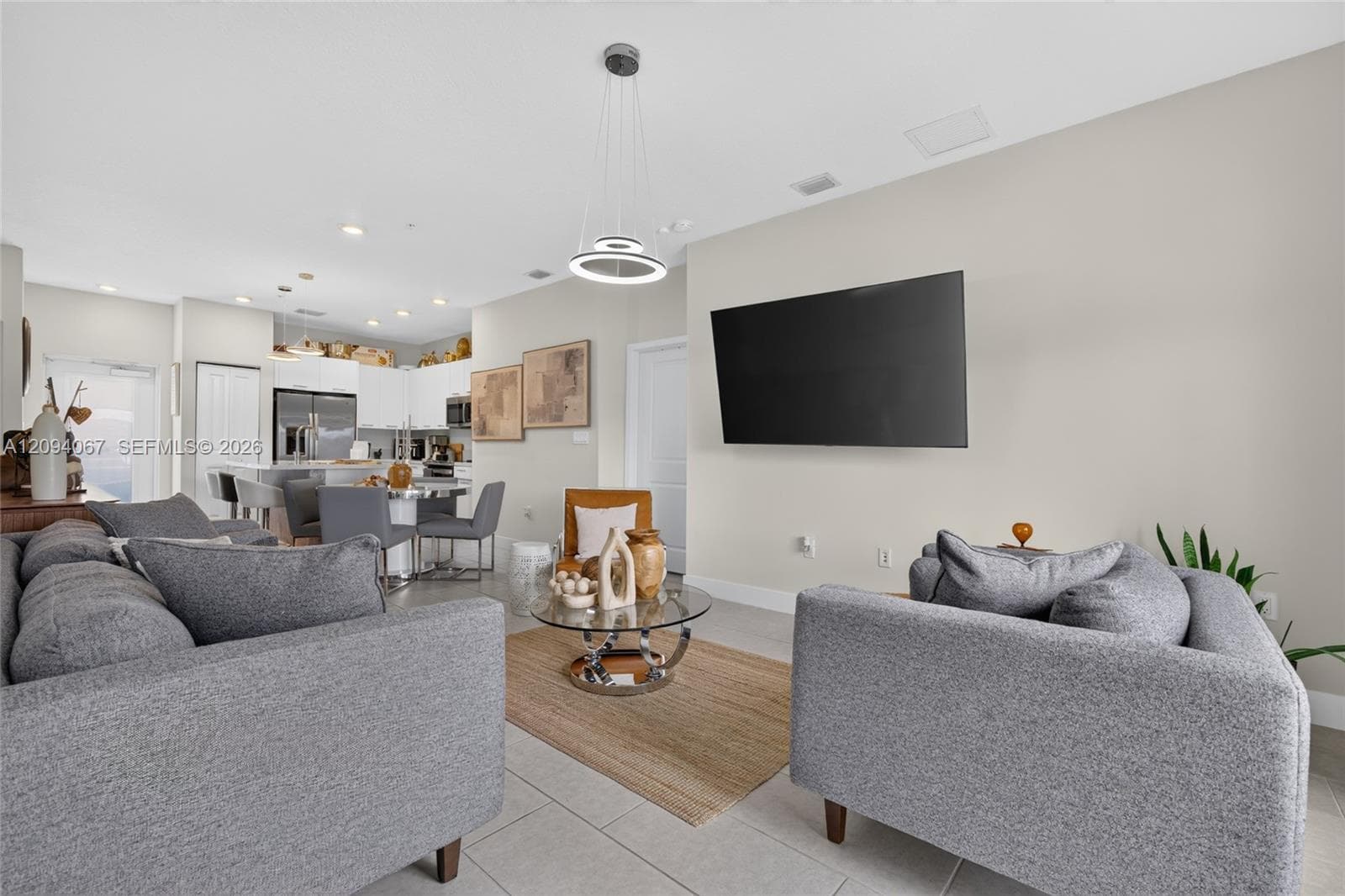 8167 NW 41st St # 208, Doral FL 33166