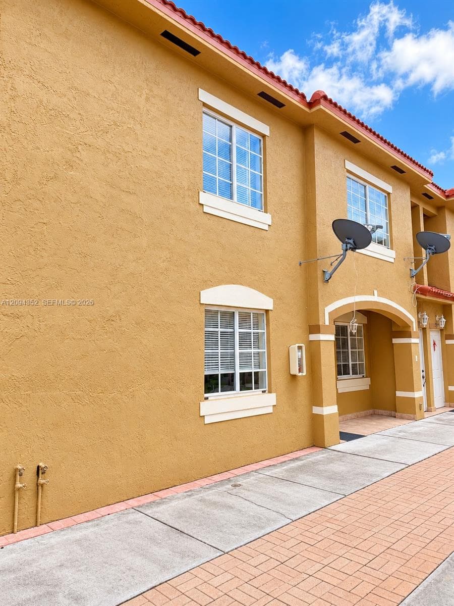 8100 W 28th Ct # 110, Hialeah FL 33018