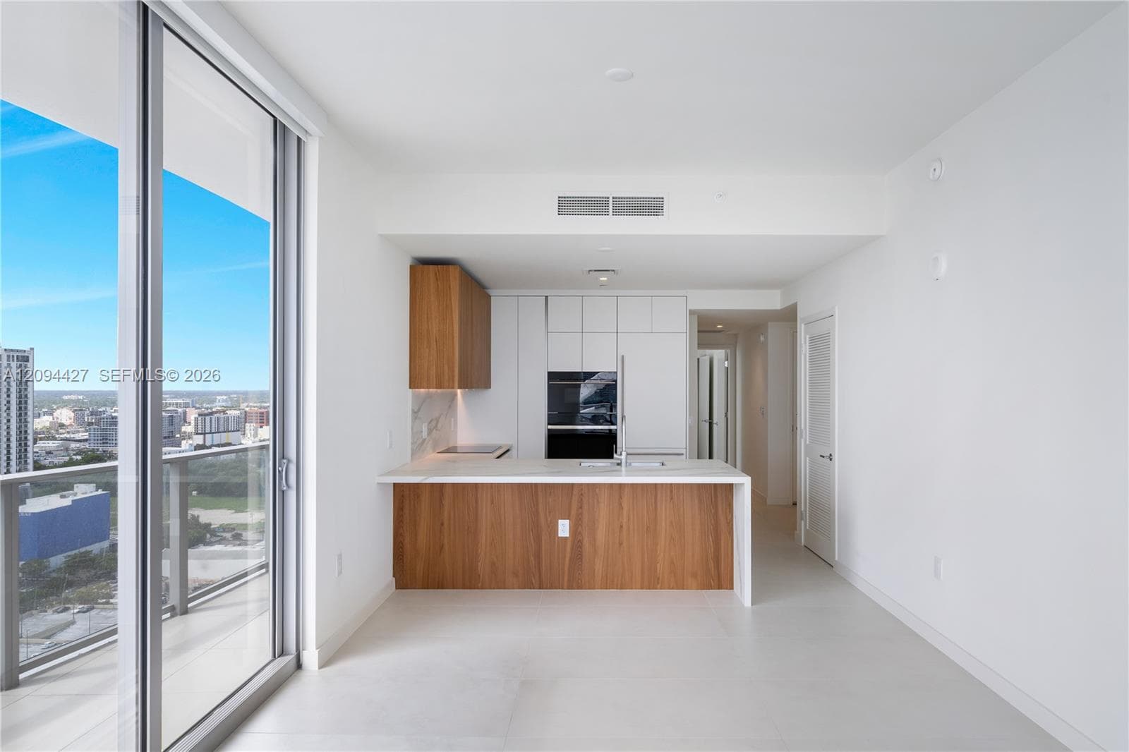 1400 Biscayne Blvd # 2502, Miami FL 33132