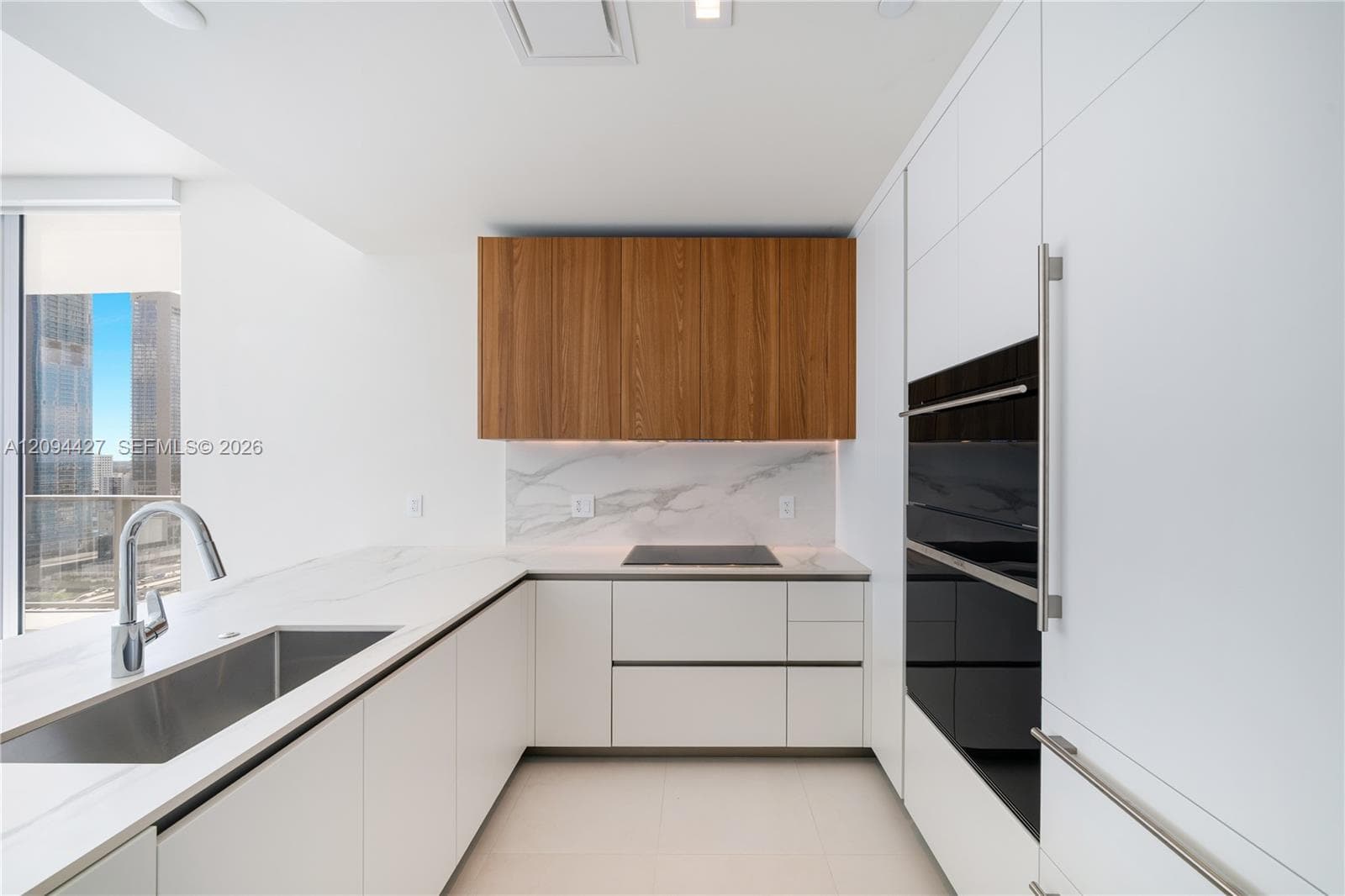 1400 Biscayne Blvd # 2502, Miami FL 33132
