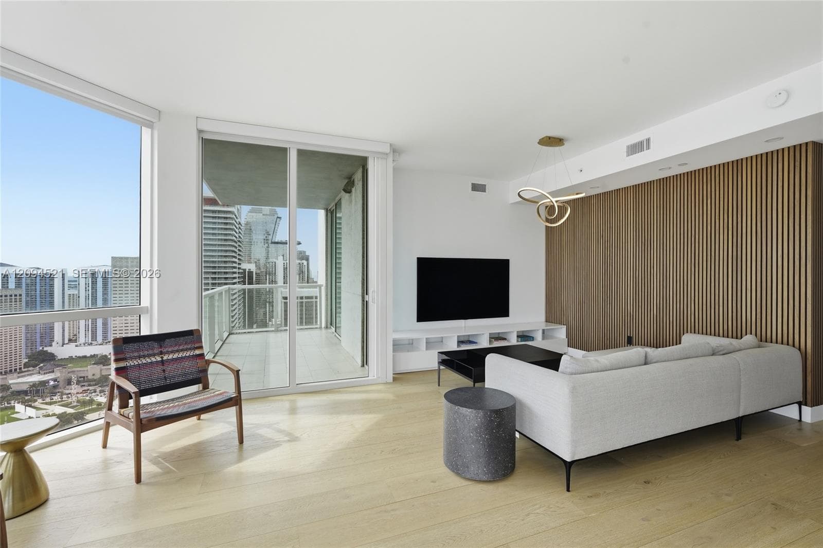 244 Biscayne Blvd # 4103, Miami FL 33132